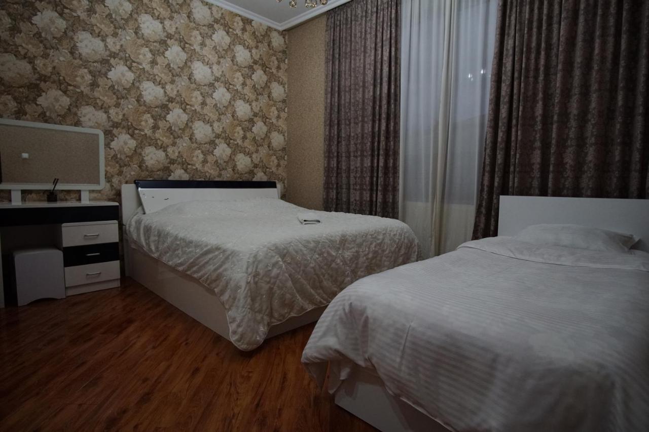 Lile Hotell Telavi Eksteriør bilde